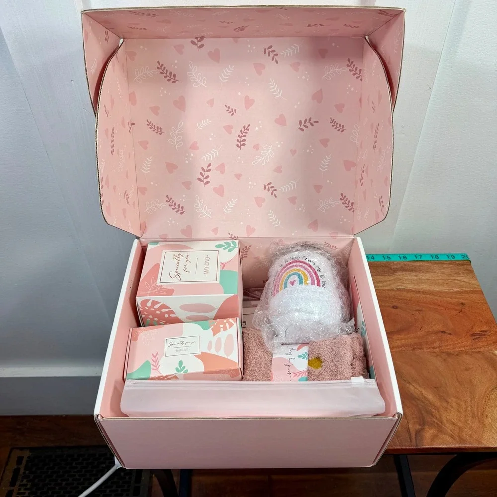 New 7pc MAYICIVO Self Care Gift Set Candle Bath Bombs Socks Tumbler & more Pink